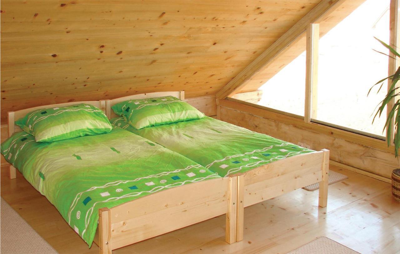 3 Bedroom Cozy Home In Mscice Podamirowo Zewnętrze zdjęcie