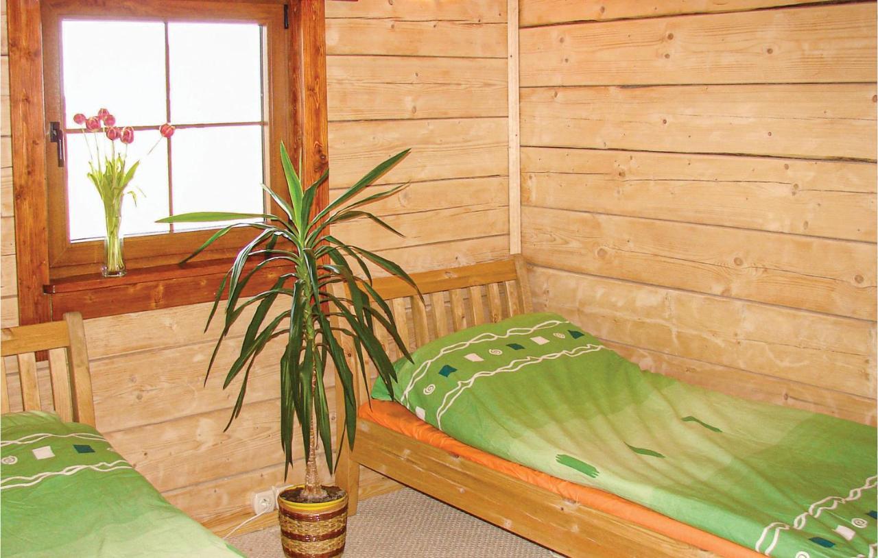 3 Bedroom Cozy Home In Mscice Podamirowo Zewnętrze zdjęcie